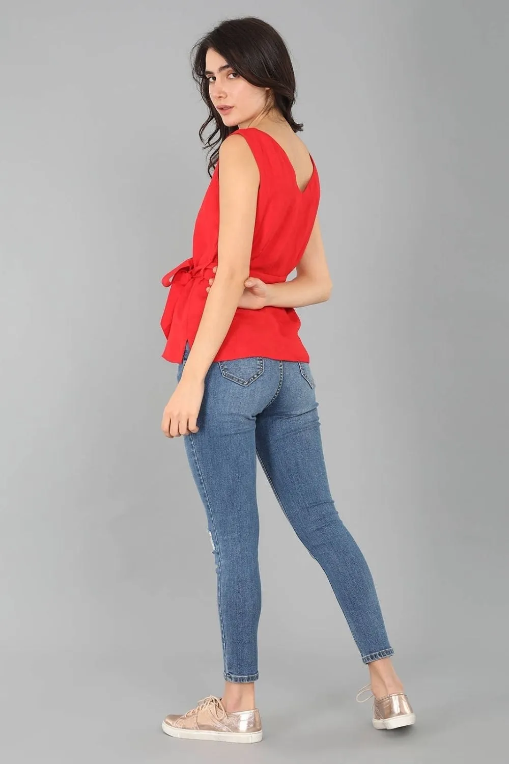 Red Casual Wear Sleeveless Top